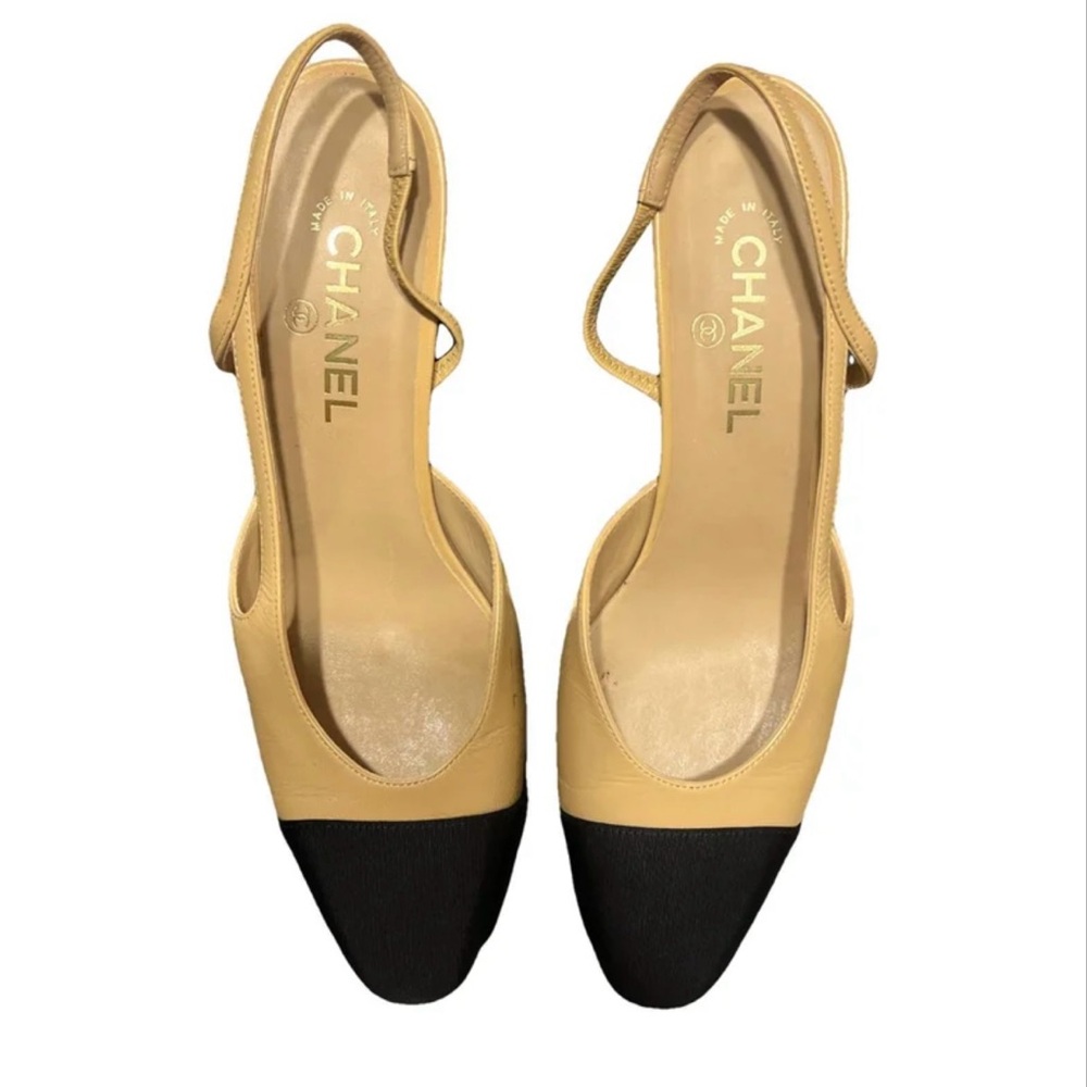 🔥🔥 CHANEL Two-Tone Beige and Black Heels sz 41